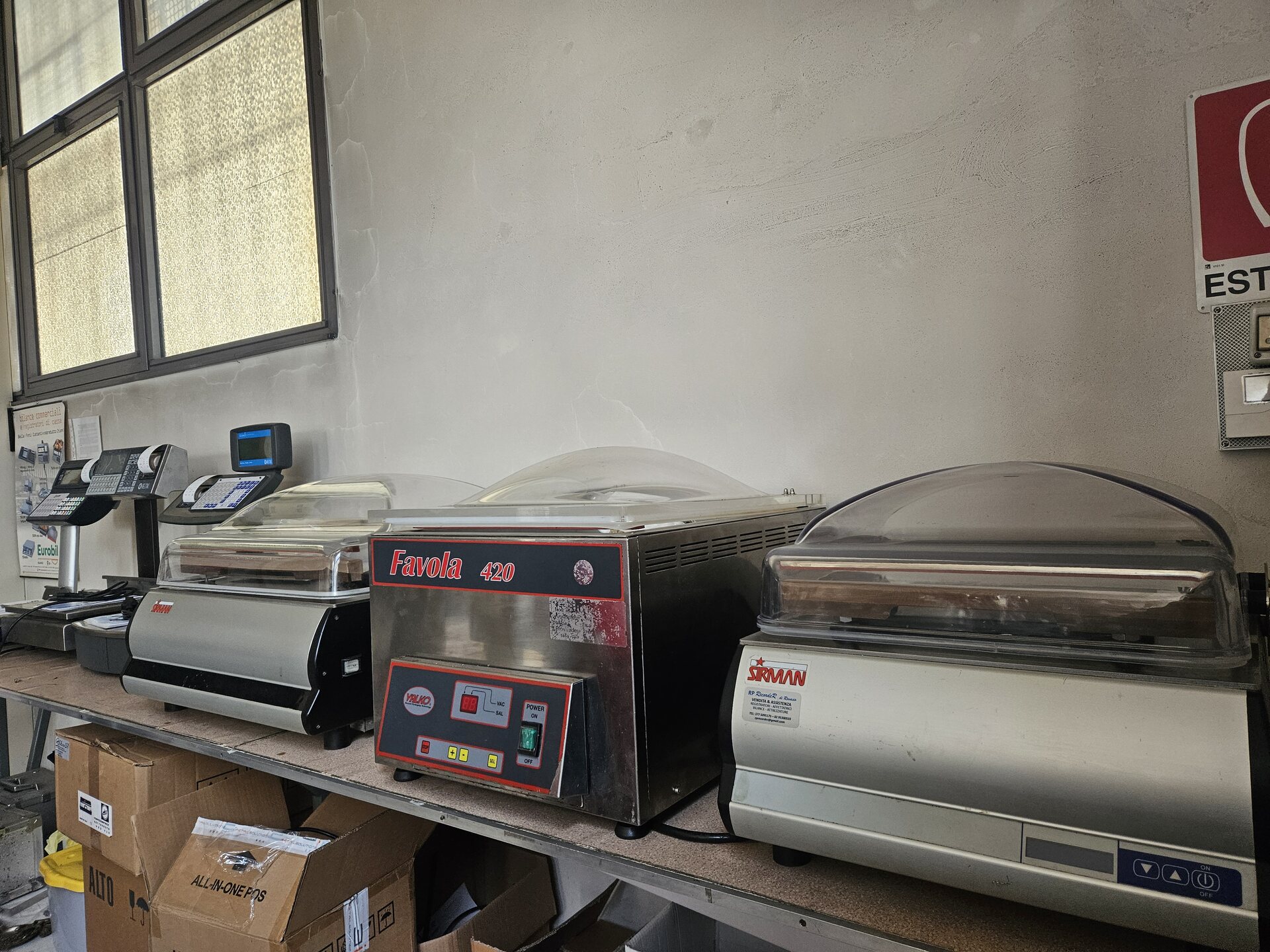 Macchine sottovuoto professionali nell’officina RPRecordeR